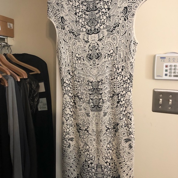 Authentic Alexander McQueen Dress - Picture 5 of 5